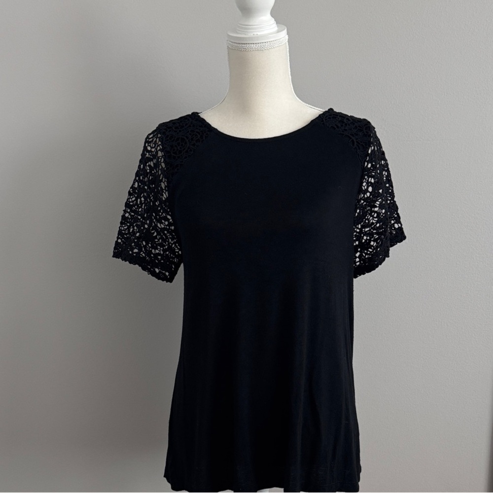 APT 9 Elegant Black Lace Sleeve Top Petite Large